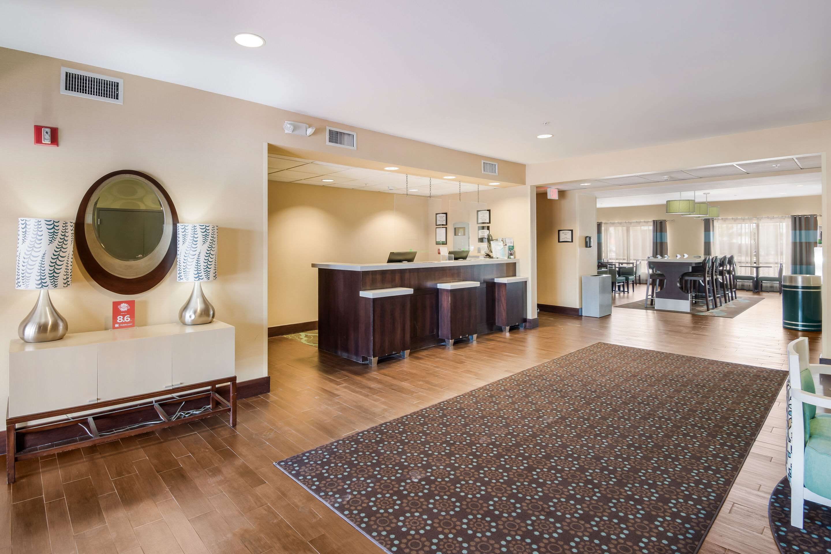 Quality Inn and Suites Quincy - Downtown - Quincy - Recepción