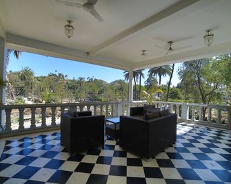 Hotel Gorbandh Mount Abu By Sah - Mount Abu - Balcony