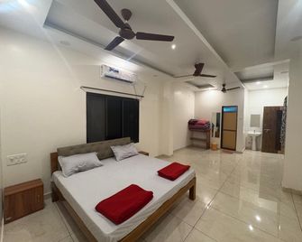 The Red Rock Malvan - Malvan - Habitación
