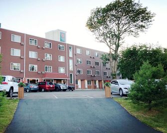 Seasons Inn Halifax - Halifax - Gebäude