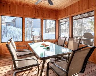 Luxury Lakeside Living with Sauna; Ski/Golf/Bike/Hike/Kayak - Biwabik - Comedor