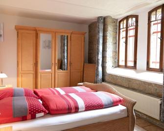 Old Villa Meisenheim - 4-bed apartment - Meisenheim (Rheinland-Pfalz) - Schlafzimmer