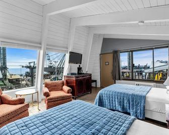 Aztec Ocean Resort - Seaside Heights - Bedroom