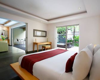 Bali Island Villas and Spa Seminyak - Kuta - Schlafzimmer