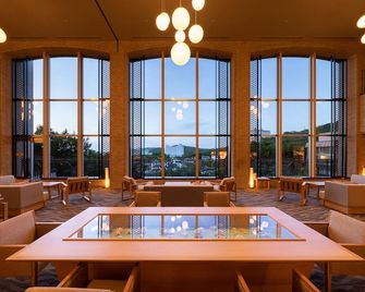 Kamenoi Hotel Toba - Toba - Ravintola