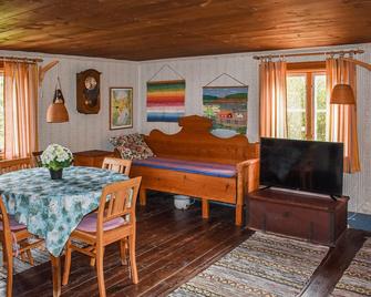 2 Bedroom Stunning Home In Ödeshög - Ödeshög - Comedor