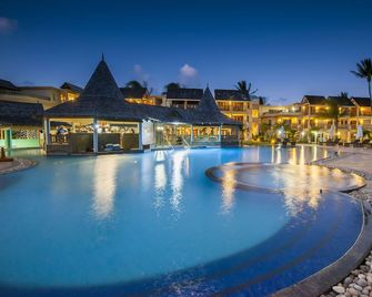 Jalsa Beach Hotel & Spa - Poste Lafayette - Pool
