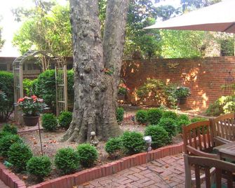 George Washington Town House in Old Town Alexandria - Walk to Everything! - אלכסנדריה - פטיו