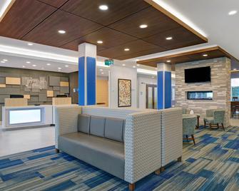 Holiday Inn Express & Suites Collingwood - Collingwood - Lobby