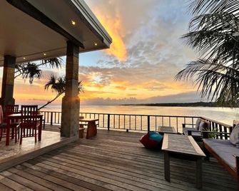 Nusa Veranda Sunset Villas & Restaurant - Nusa Penida - Balkon