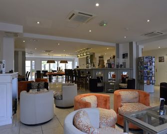 هوتل ألموريا - دوفيل - بار