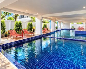 Syama Mansion Kamala - Kamala - Piscine
