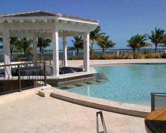 Luxury Studio At Bimini Bay - Alice Town - Pool