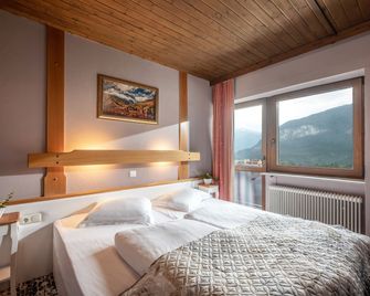 Alpenhotel Edelweiss - Maurach - Schlafzimmer