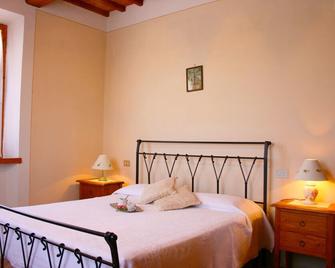 Stunning private villa for 8 guests with private pool, WIFI, TV, terrace, pets allowed and parking - Lucignano - Спальня