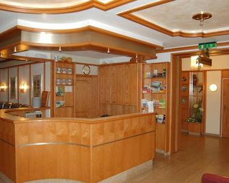 Hotel Hubertushof - Lingen - Recepce