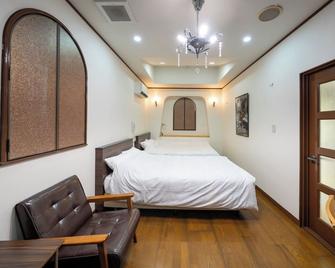 Room 110 / Narita Chiba - Наріта