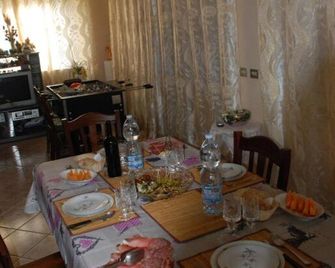 B&B Locanda Sant'Antimo - Montalcino - Comedor