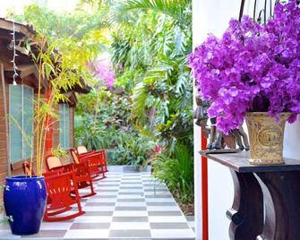 The Artist's Garden, Charming 2BR Casita And Studio - Managua - Patio