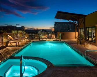 Residence Inn by Marriott Tempe Downtown/University - Tempe - Pool