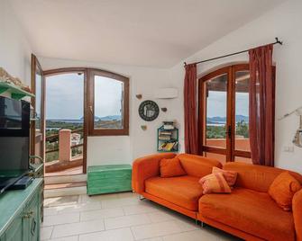 فيلا في كون بيشينا باي واندرفول إيتالي - أرزاشنه - غرفة معيشة