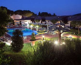 Hotel Sovestro - San Gimignano - Piscina