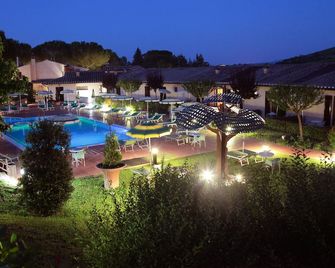 Hotel Sovestro - San Gimignano - Pool