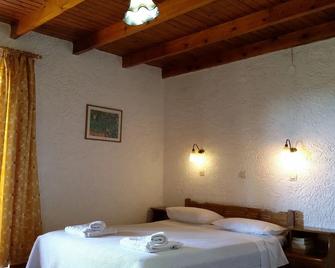 Olive Tree Cottages - Kantanos - Bedroom