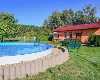 Lovely home in Schorfheide with WiFi - Schorfheide - Pool