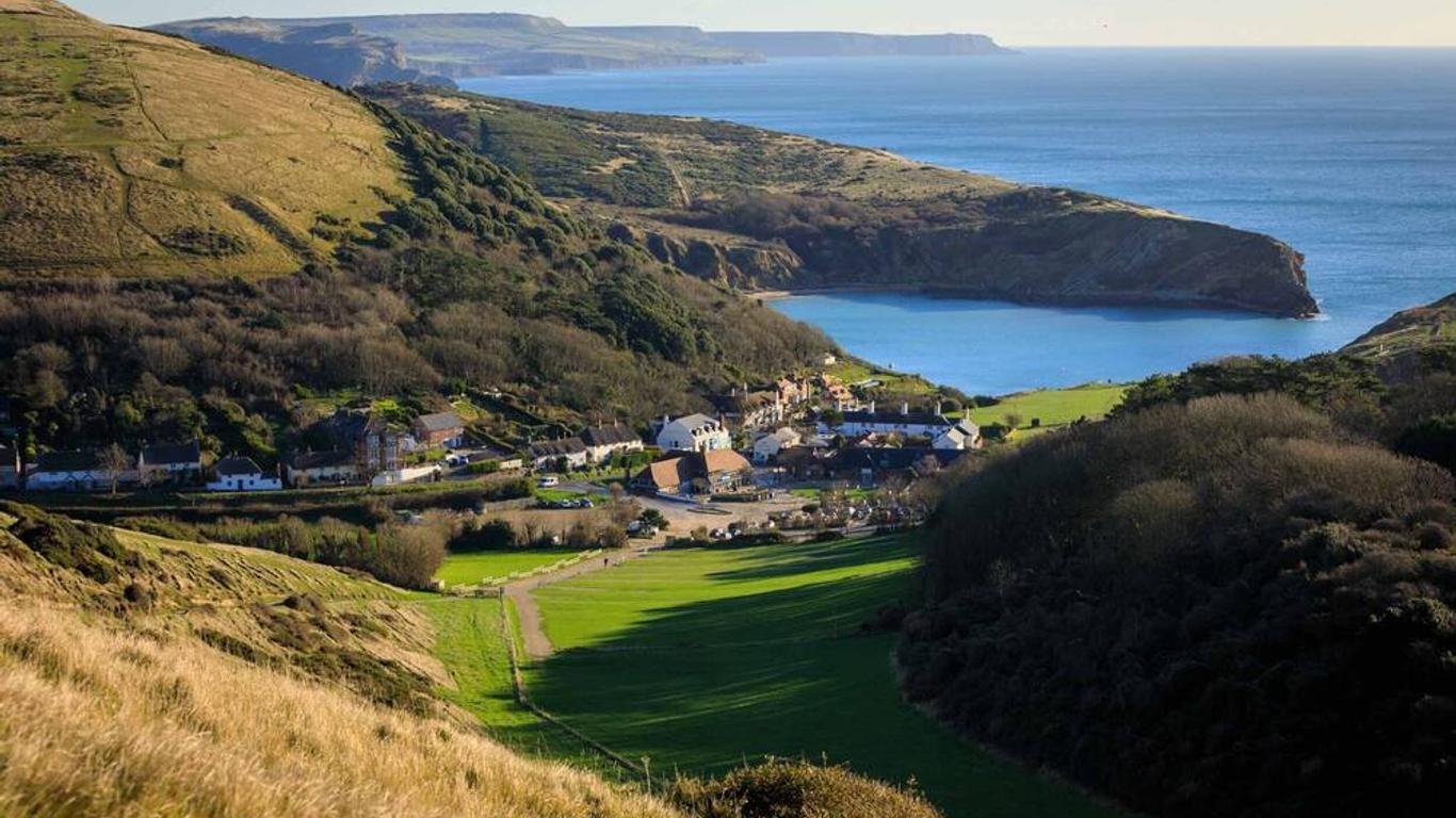 Lulworth Cove Inn