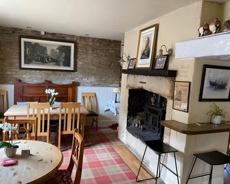 The Lord Nelson Inn - Chippenham - Restaurante