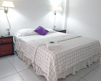 Hotel Las Palmas - Esmeraldas