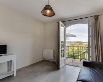 Bella Vista by Interhome - Saint-Tropez - Soggiorno