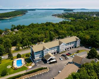 ذا بلونوز إن - بار هاربور - مبنى