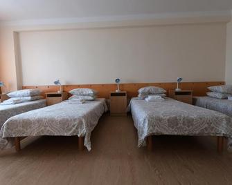 Hotel Madona - Madona - Habitación
