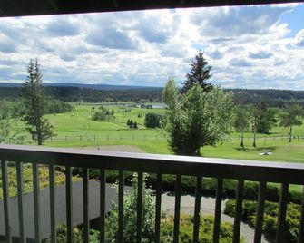 108 Golf Resort - 108 Mile Ranch - Balcon