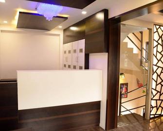 Lime Tree Hotel - Jamnagar - Rezeption