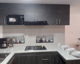 Apartamento Completo, en Ipiales Nariño, Frontera con Ecuador - Ipiales - Cocina