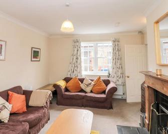 Bella's Cottage - Driffield - Living room