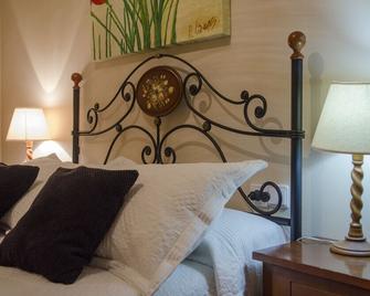 Hostal Rural Elosta - Lecumberri - Servicio de la habitación