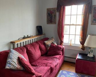 Winter Rental Bernard for 1 or 2 no pets - Dec 1 - May1 -3 mo min 1000 per month - Bernard - Obývací pokoj