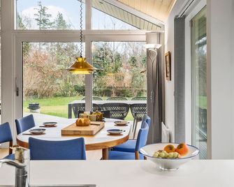 2 Bedroom Gorgeous Home In Kalundborg - Kalundborg - Eetruimte