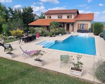 Maison d'Hérré Independent accommodation in main residence with swimming pool - Saint-Girons - Pool