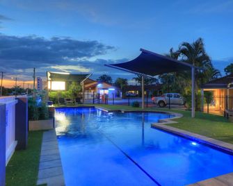 Yamba Motor Inn - Yamba - Pool