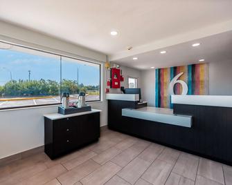 Motel 6 Fort Worth, Tx - East - Fort Worth - Hành lang