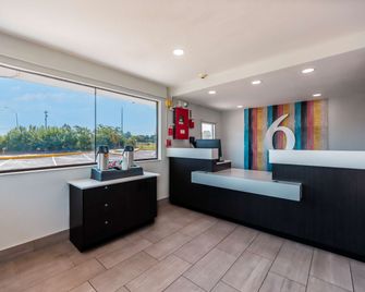 Motel 6 Fort Worth, Tx - East - פורט וורת' - לובי