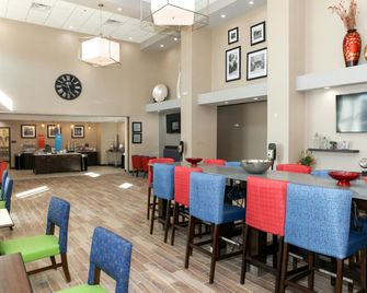 Hampton Inn and Suites Lafayette Medical Center - Lafayette - Restaurant