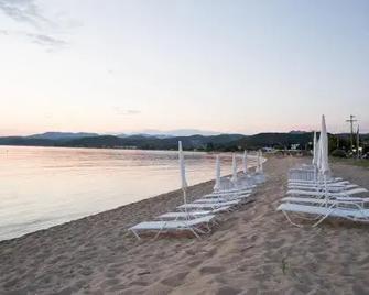 Eco Green Living - Toroni - Strand