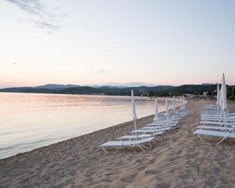 Eco Green Living - Toroni - Beach