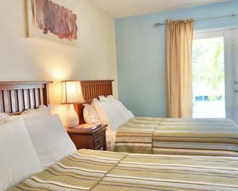 Cozy South Bimini studio-style villa with dock and beach just steps away! - Port Royal - Bedroom